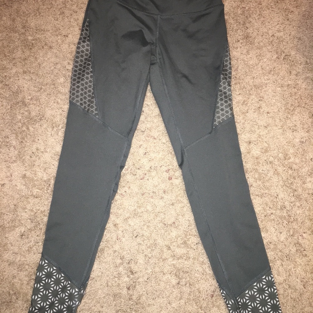 Olive green sports legging